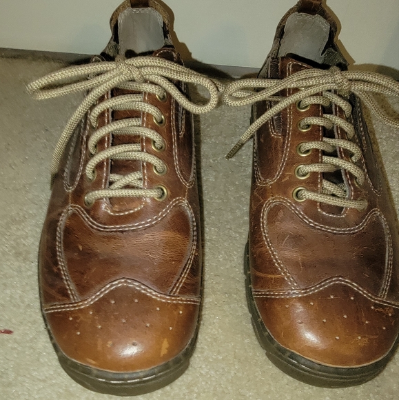 Oxfords_&_Derbys